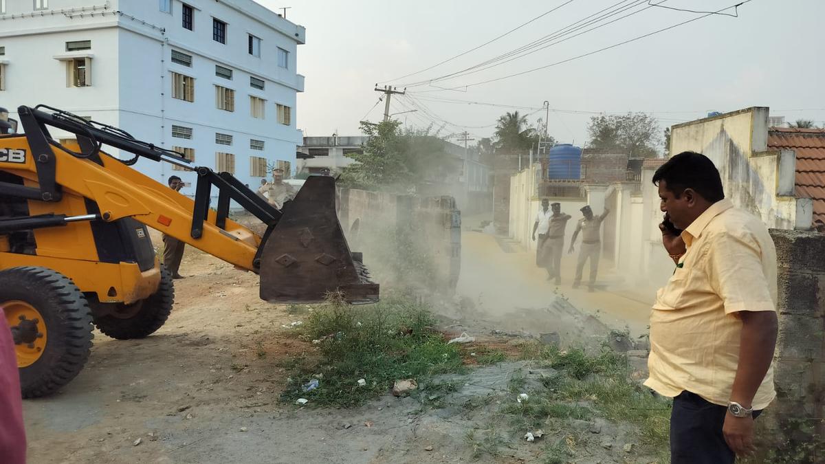 Portion of ‘untouchability wall’ demolished at Sevur village in Tiruppur district