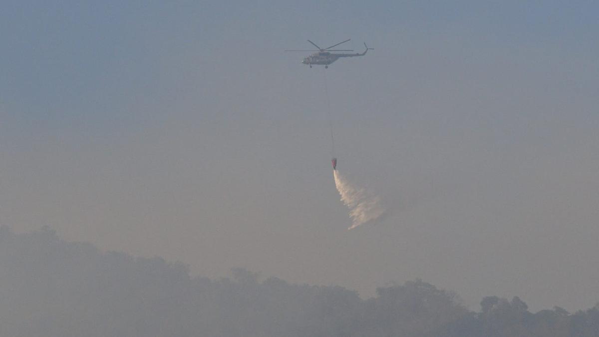 IAF conducts aerial firefighting as forest fire continues for the sixth day near Coimbatore