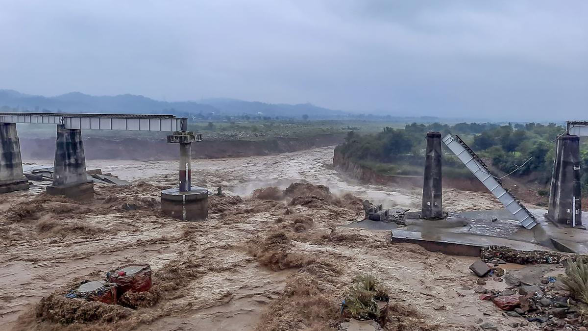 At least 21 killed in Himachal Pradesh rain havoc