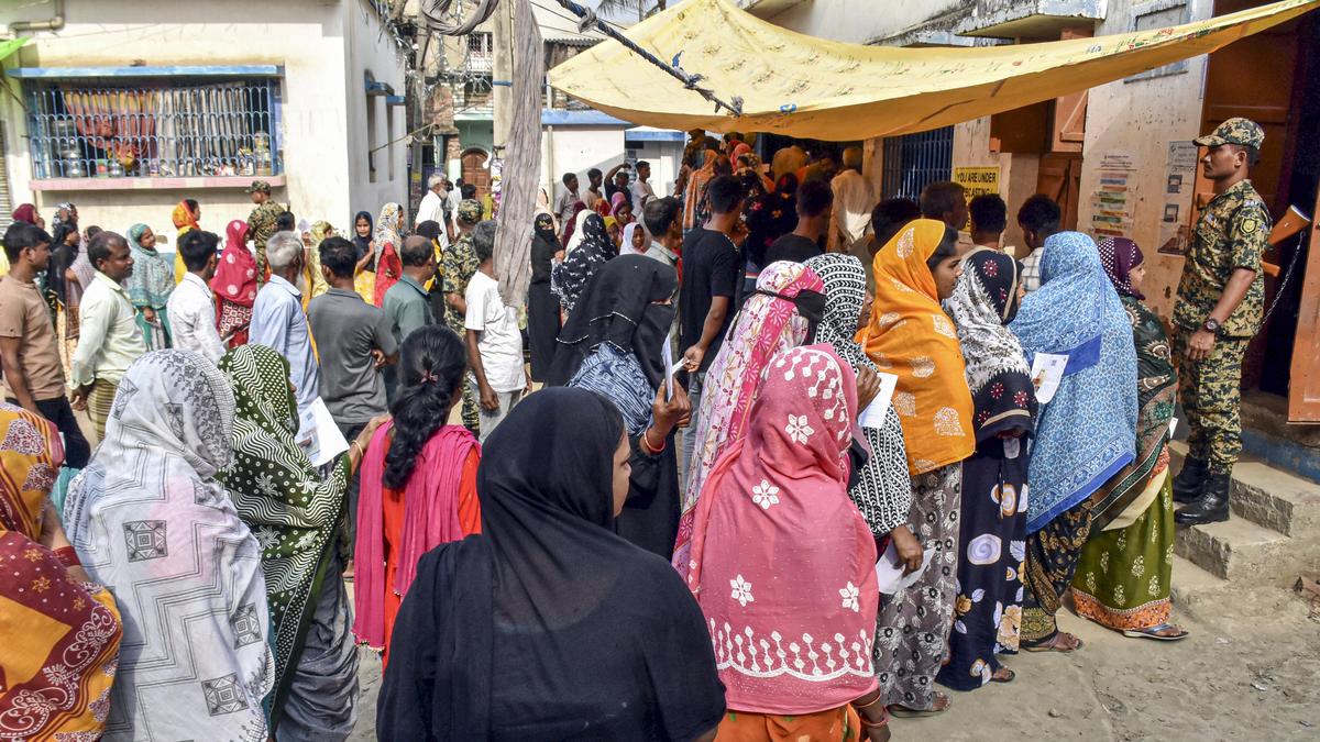 West Bengal Elections 2026 Phase 1 Voting LIVE: Track real-time voter turnout, key seats and constituency-wise polling updates across the state.
