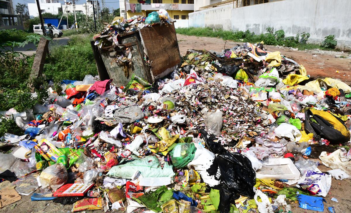 Clearing of Deepavali garbage to be completed today, says Coimbatore Corporation