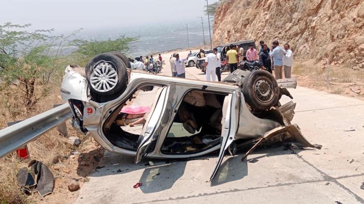 Man dies after driving off cliff in Anantapur; accident caught on camera