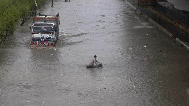 Pakistan death toll from monsoon rains, flooding reaches 304