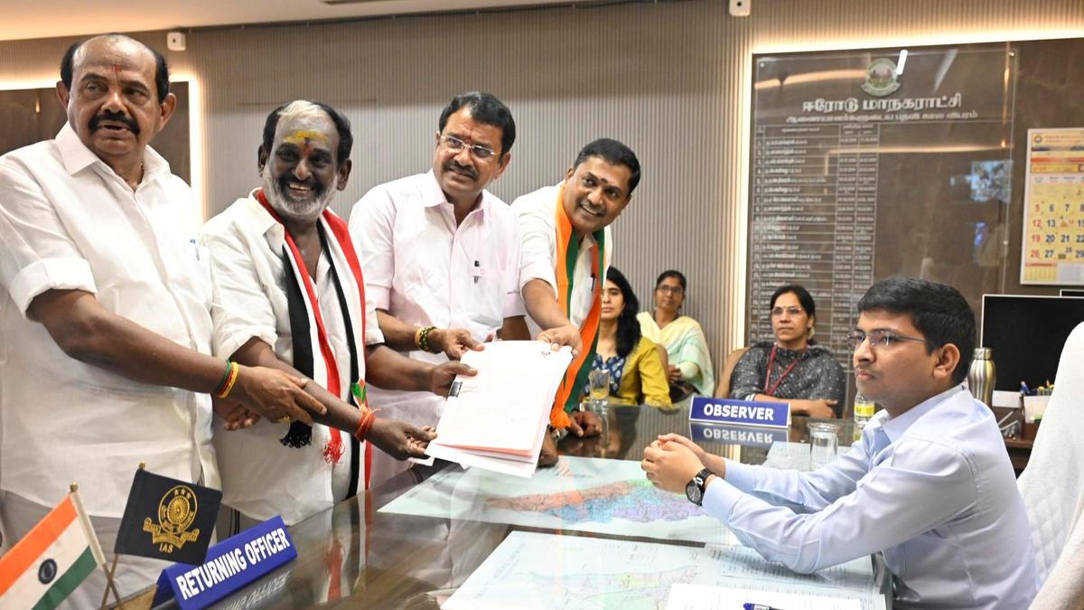 Tamil Nadu Assembly elections 2026| Candidates file nominations on the last day in Erode