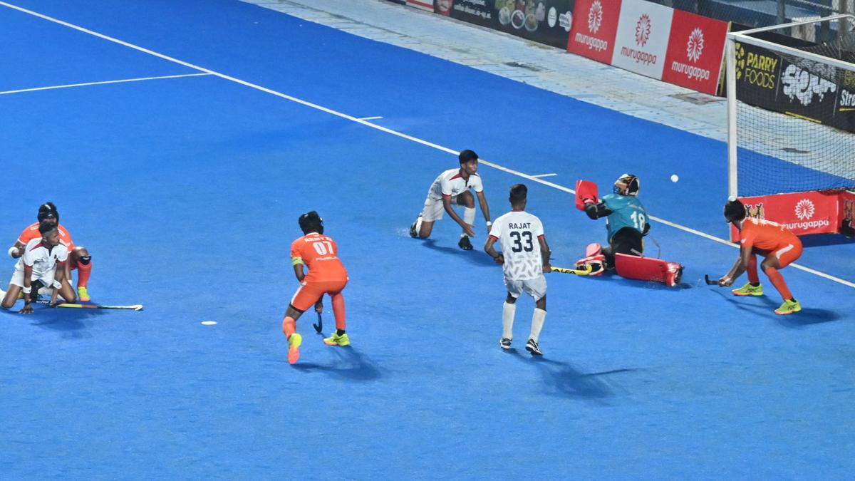 Railways trounces IOC, meets Navy in the final