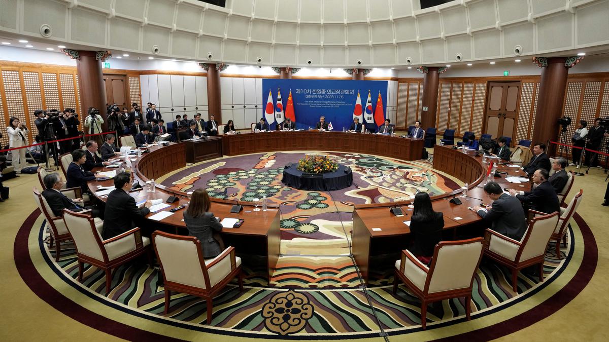 Top diplomats of South Korea, Japan and China meet to restart trilateral summit, revive cooperation