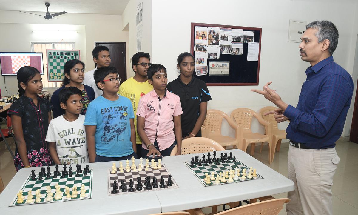 Grandmaster Praggnanandhaa helping his sister turn queen of 64 squares -  The Hindu