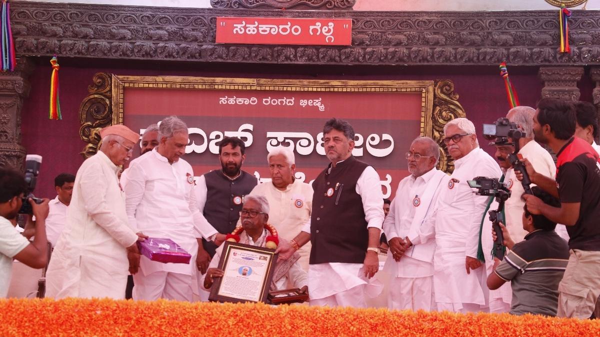 K.H. Patil was a great humanitarian, says Shivakumar