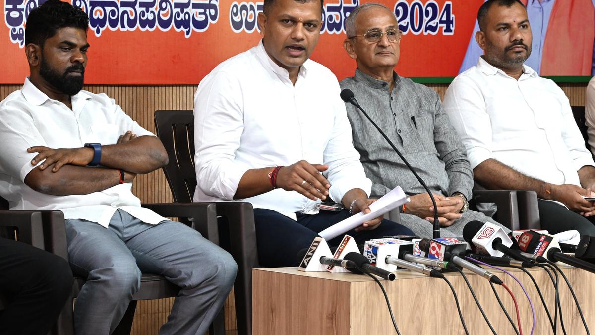 Meeting Nagendra shows complicity of Siddaraimaiah in Valmiki corporation scam, claims BJP