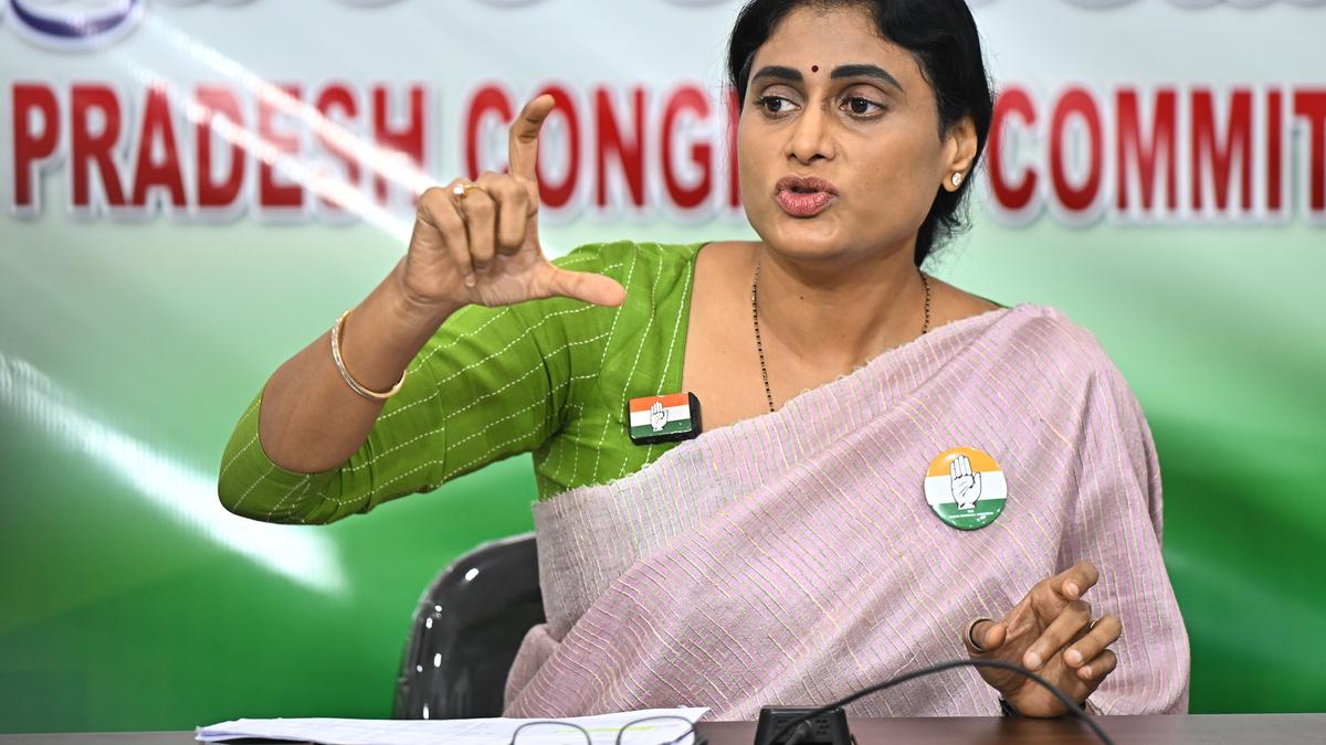 Sharmila accuses Jagan of supporting ‘objectionable’ comments by YSRCP cadre