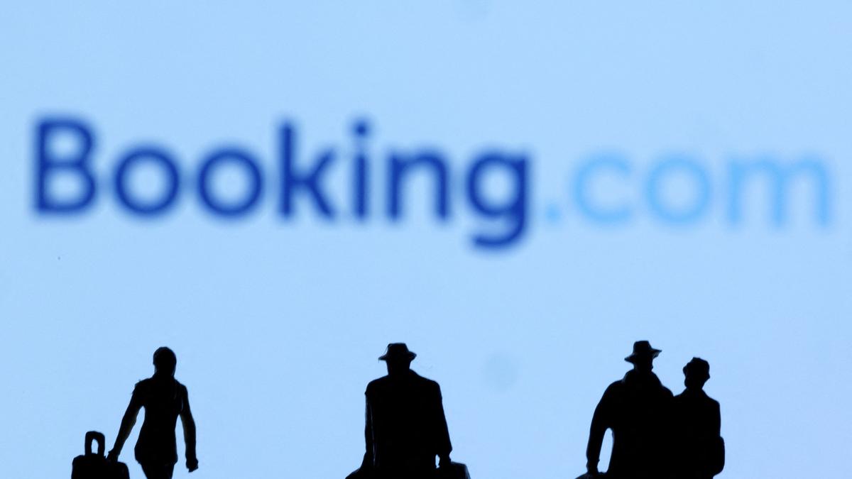 L’UE déclare que Booking.com doit se conformer à des règles technologiques strictes, enquête sur X