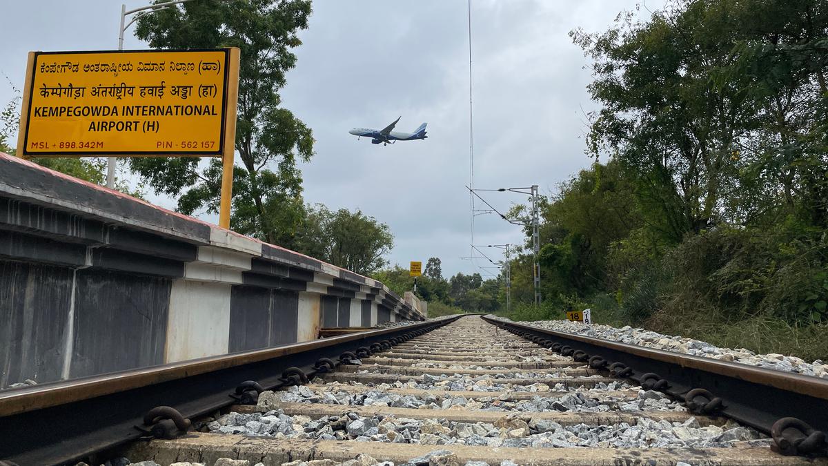 Trains to the Kempegowda International Airport to stop at Bettahalasur and Doddajala