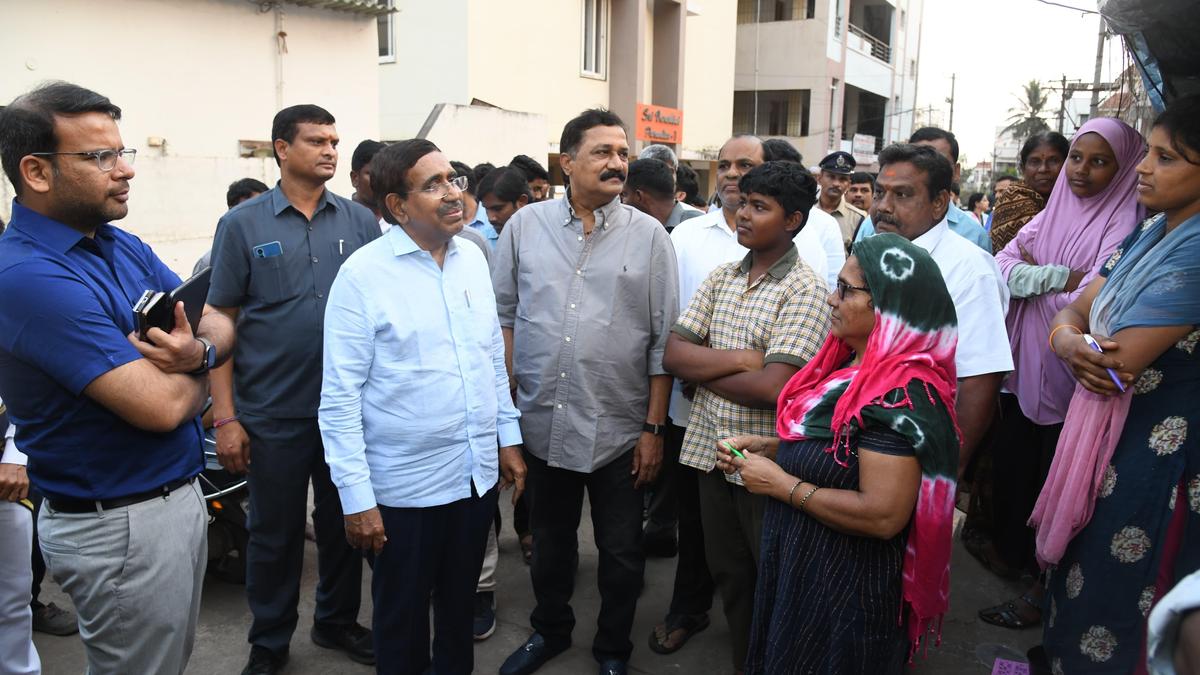 MA&UD Minister announces plan to modernise ASR Nagar slum in Visakhapatnam