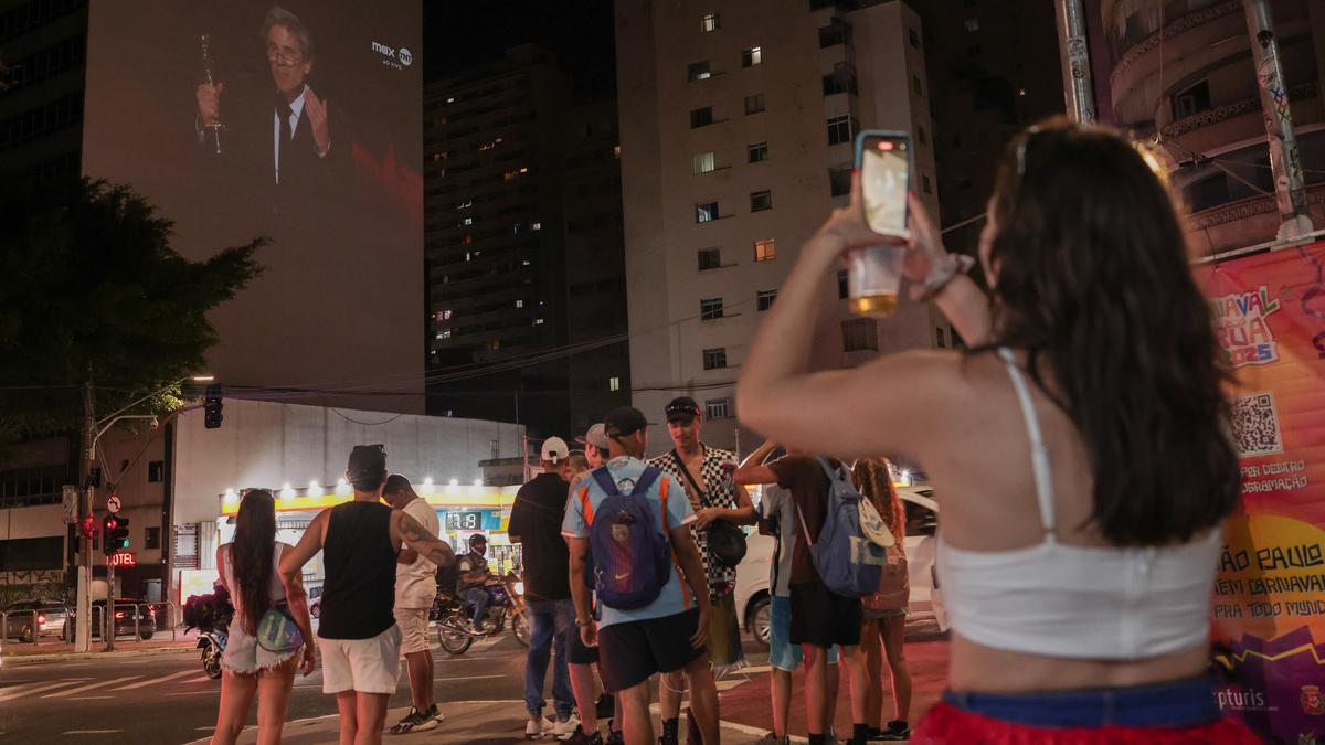 Oscars 2025: Fernanda Torres becomes this year’s Carnival muse as Brazil celebrates its first Academy Award with ‘I’m Still Here’