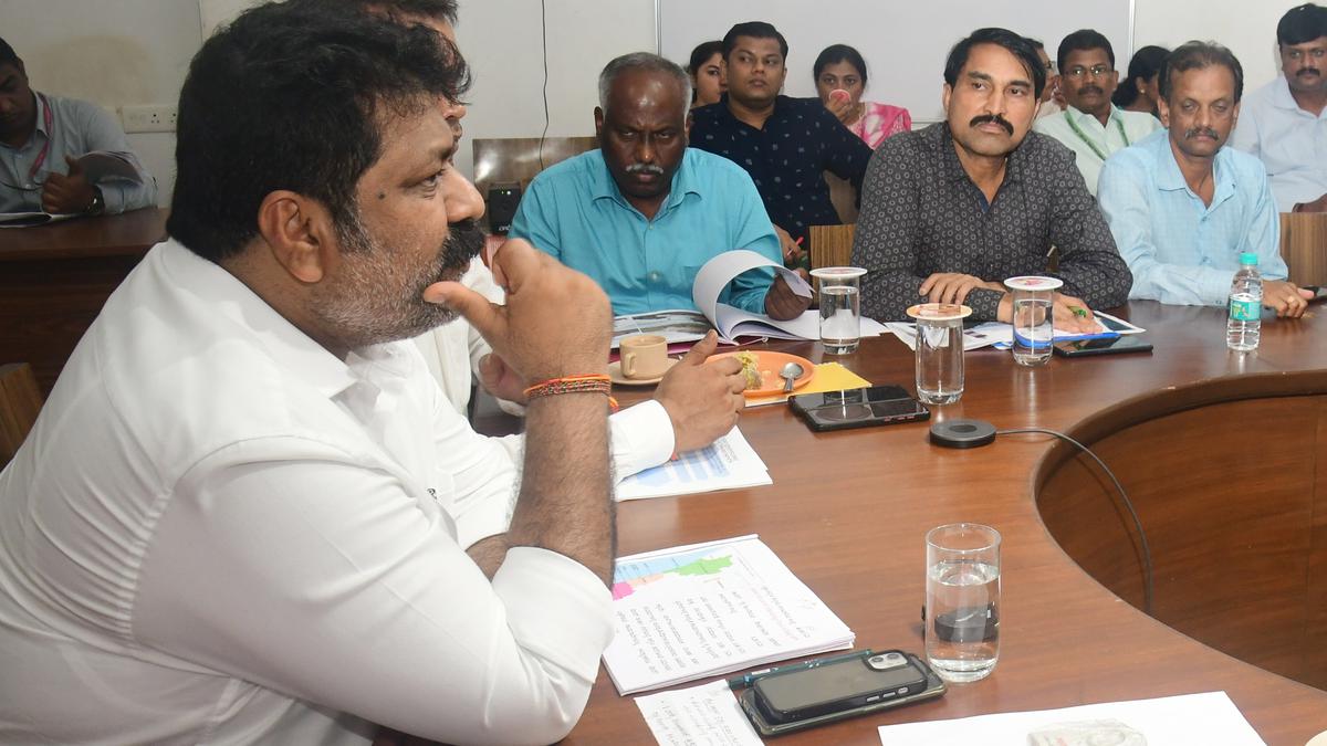 Fisheries Minister directs officials to immediately attend to problem of sea erosion