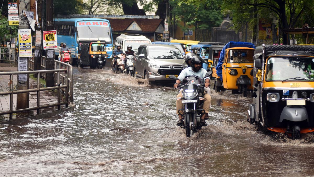 Authorities running against time to complete pre-monsoon cleaning drive in Kozhikode