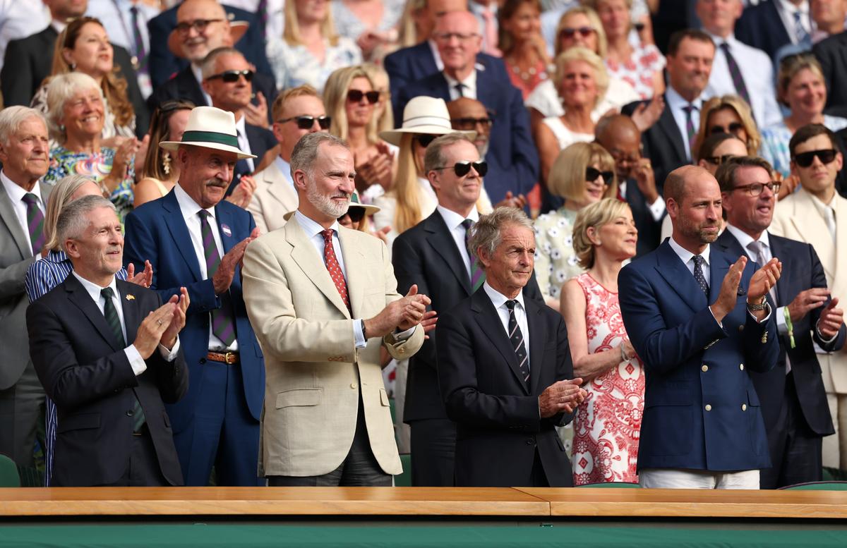 Rey Felipe VI de España en la caja real de Wimbledon 2025.