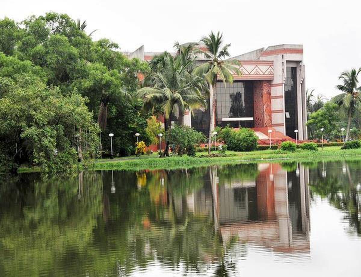 thehindu.com - The Hindu Bureau - IIM Calcutta records 100% placements with highest domestic offer at ₹145 lakhs PA