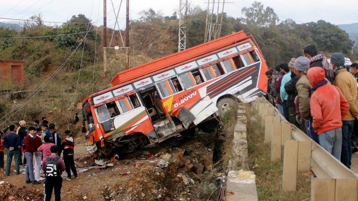 17 injured in bus accident in Jammu and Kashmir’s Udhampur