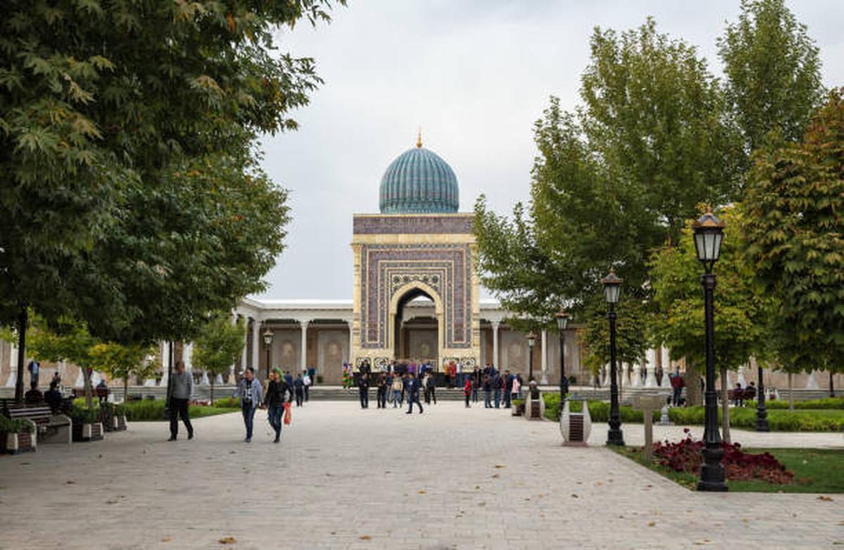 How the diverse tombs of the rulers of Turkey, Iran and India show that the Islamic world was not homogenous