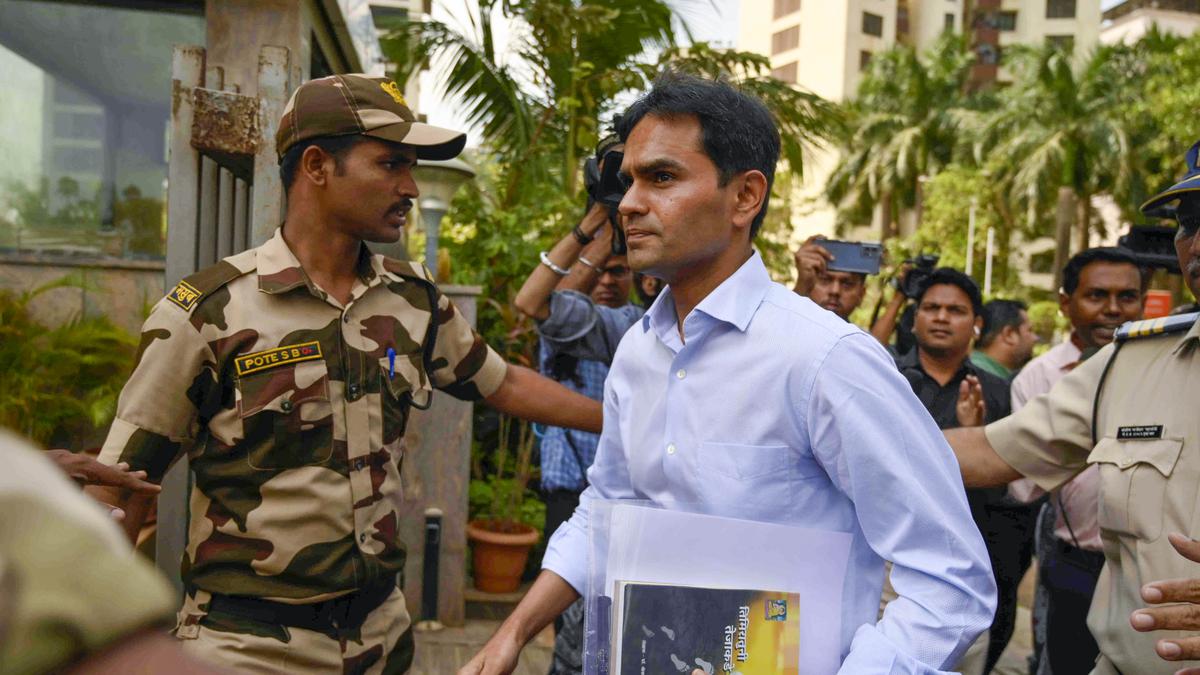 CBI questions Sameer Wankhede for more than nine hours in cruise drug bust bribery case