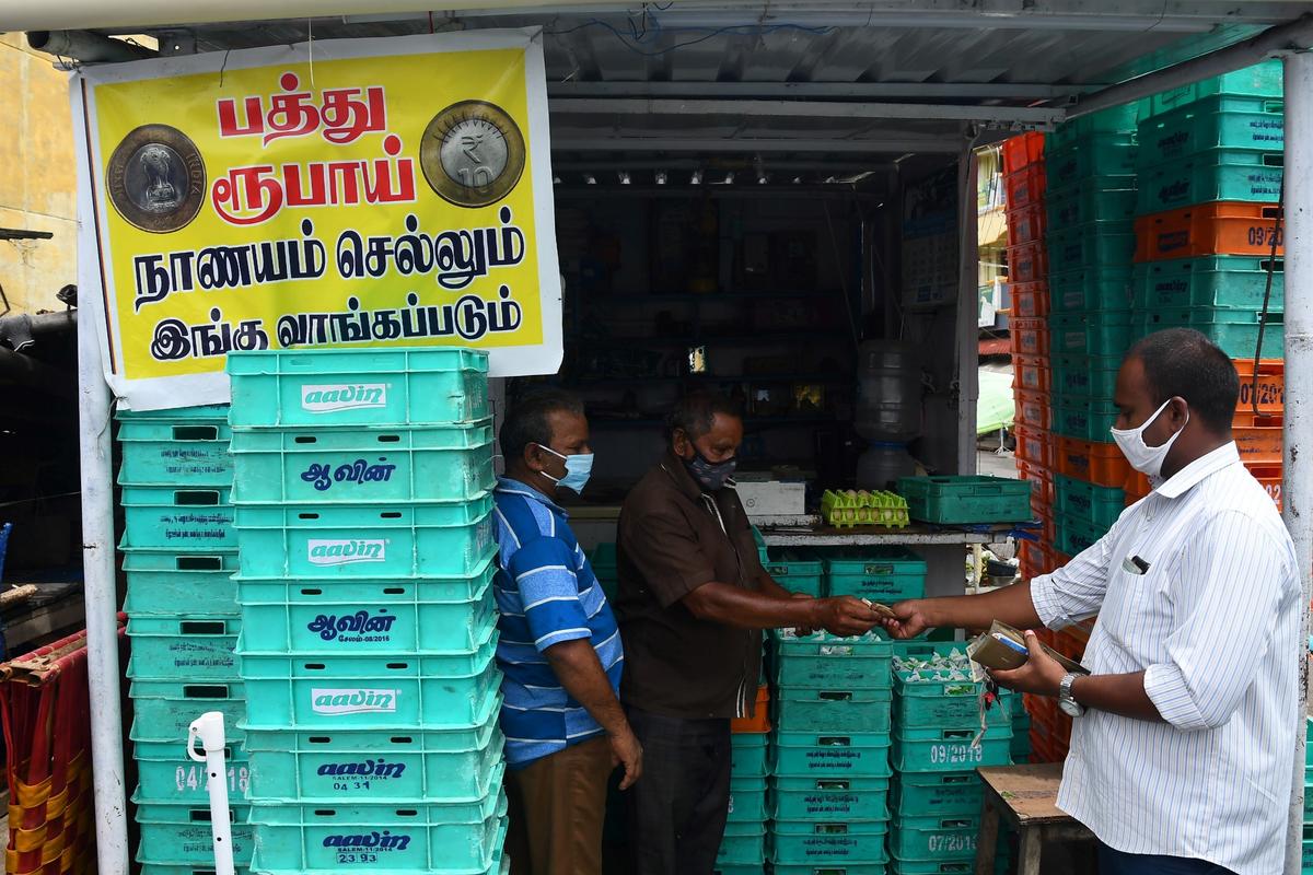 Banks seek to dispel misinformation about ₹10 coins