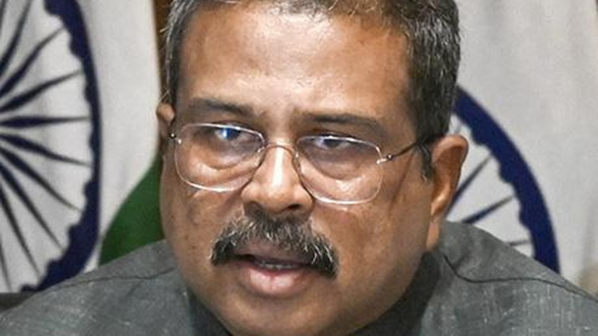 Pradhan discusses CBSE payment gateway overhaul with four public sector banks