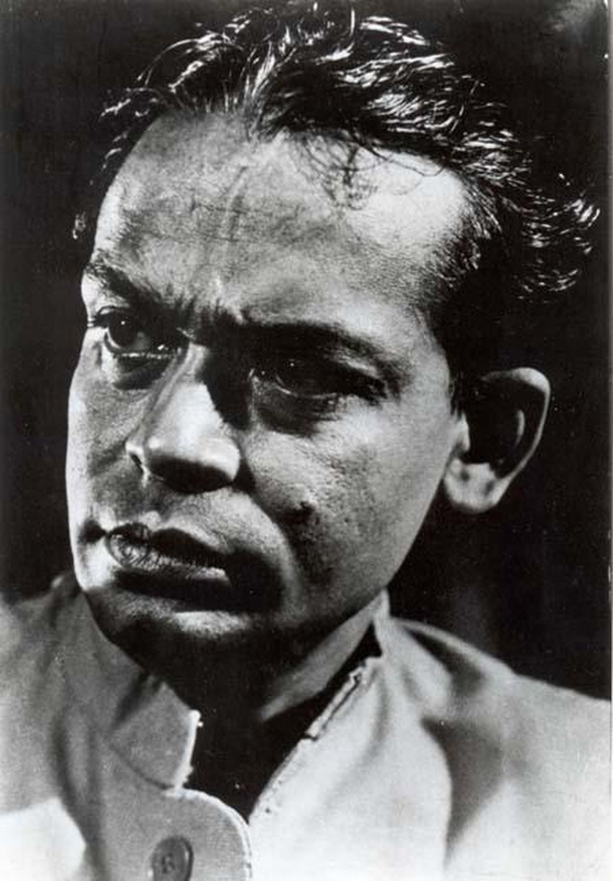 Ritwik Ghatak faleceu em Calcutá aos 50 anos, em 6 de fevereiro de 1976.