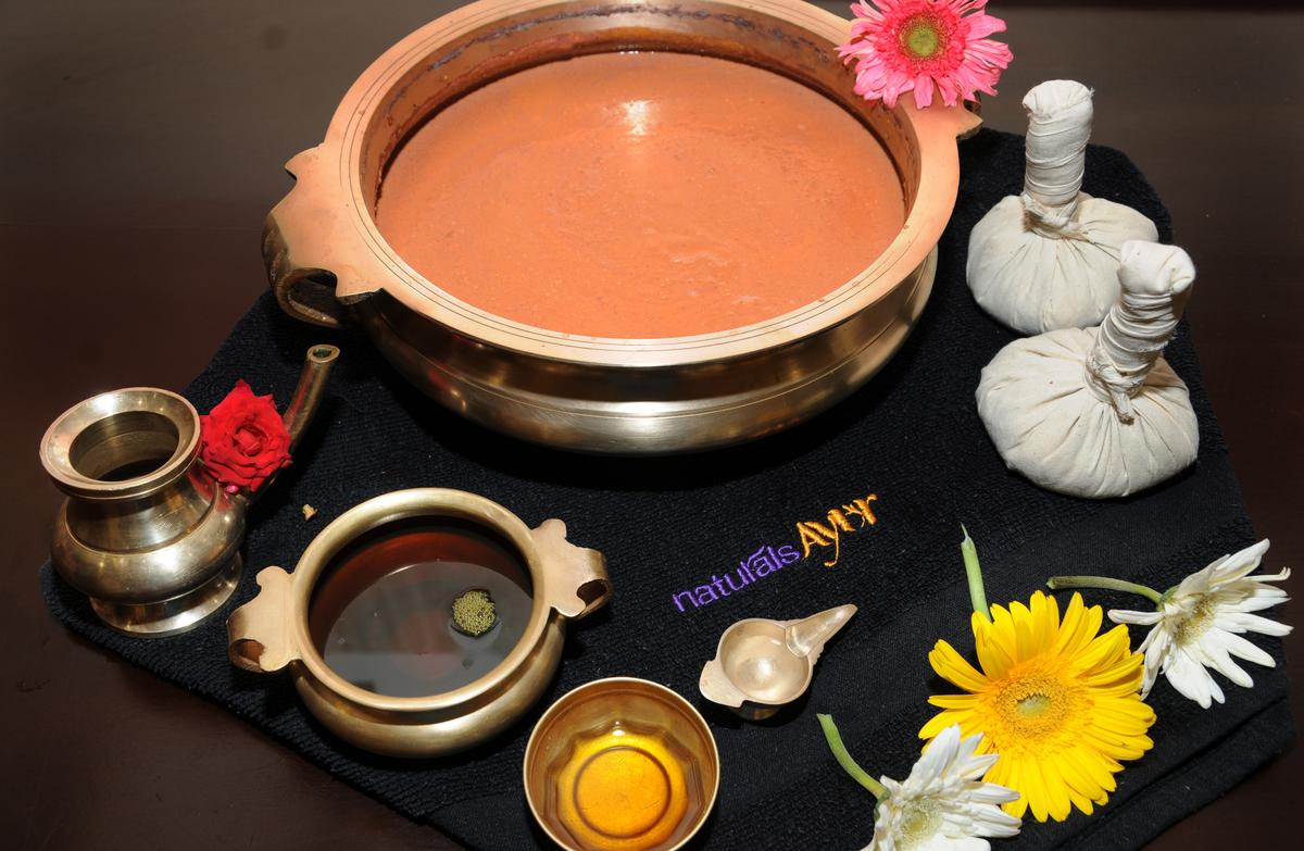 Medicated oils and navara kizhi are used for abhyangam or full body massage