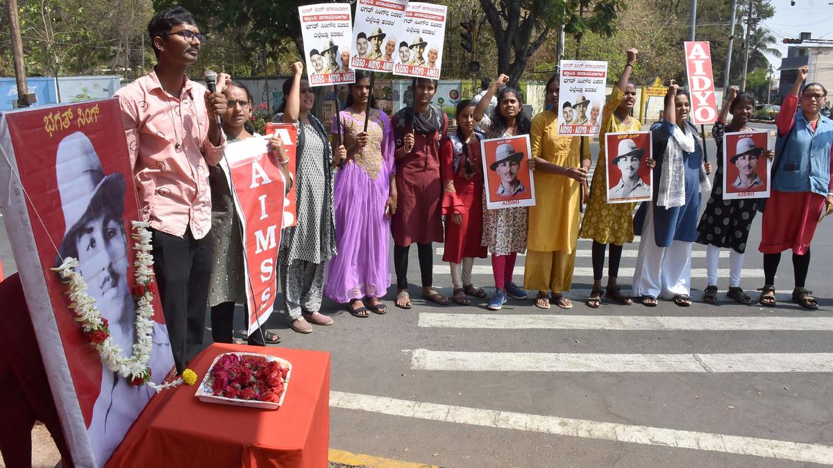 Bhagat Singh, other revolutionaries remembered