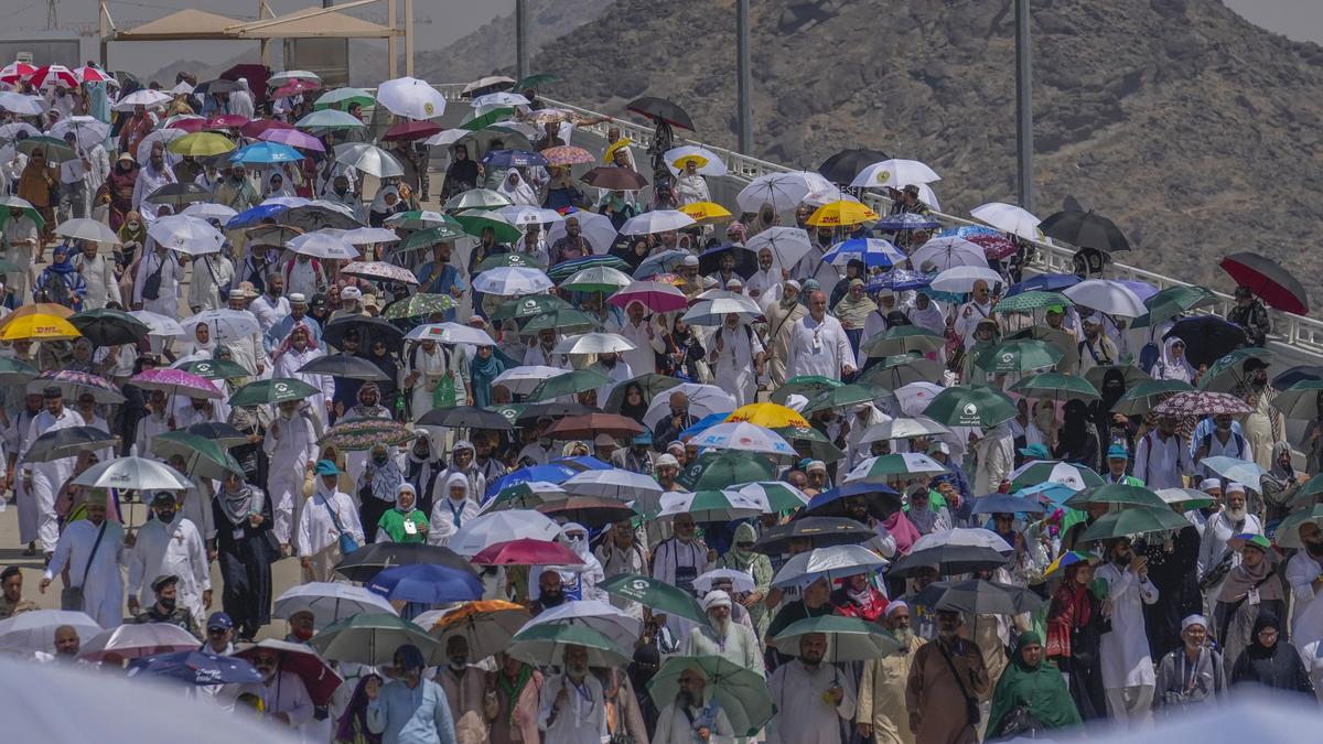 Haj 2024: At least 550 haj pilgrims died, mostly due to heat, say Arab diplomats