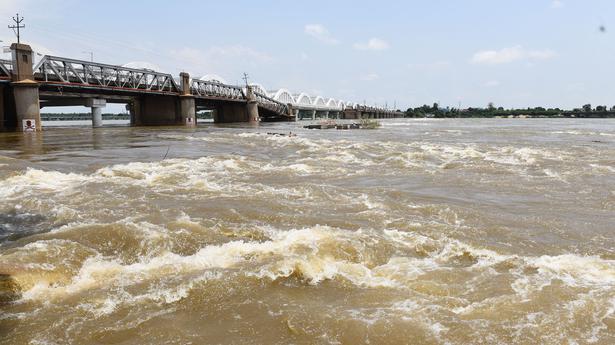 Officials on alert in view of heavy discharge into Kollidam