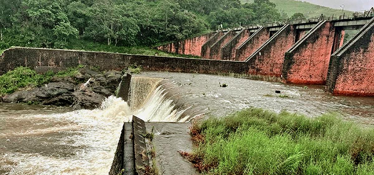 Water level in Mullaperiyar dam stands at 136.55 ft.