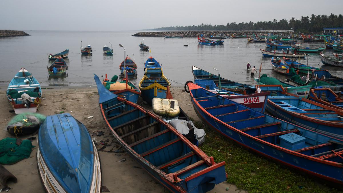 Talks on for implementation of Chellanam model fishing village project