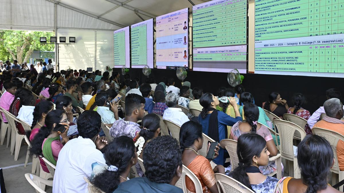 High Courts cannot order conduct of counselling beyond admission deadline even if medical seats go vacant: Madras HC