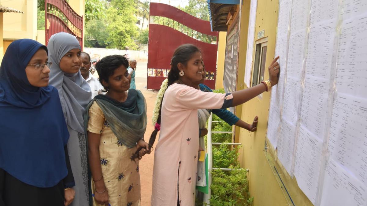 Perambalur tops the State in SSLC pass percentage
