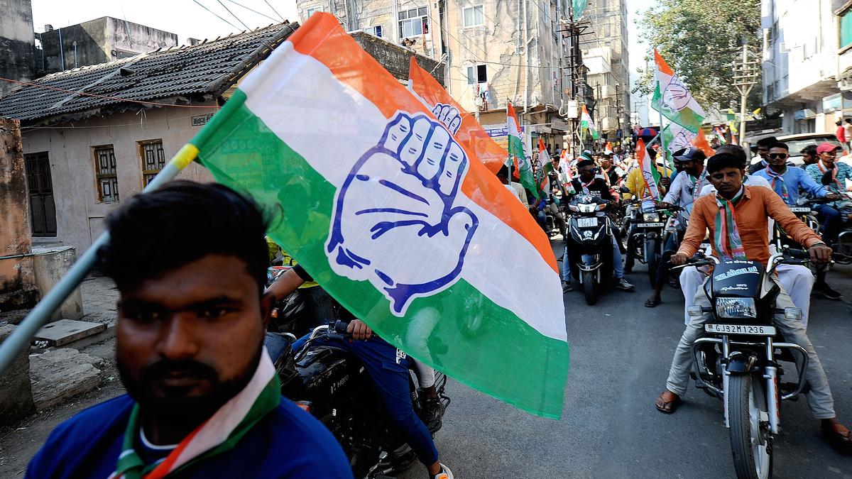 Gujarat Assembly election 2022 | Congress asks ECI to investigate State Police role in securing EVMs post polling