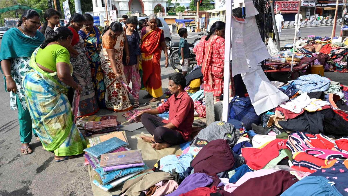 Weekly textile market sales remain sluggish in Erode despite poll code withdrawal