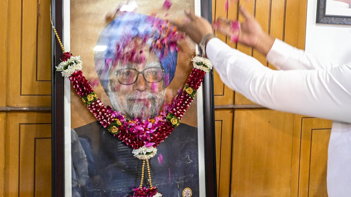 Radical Sikh outfit Dal Khalsa opposes Congress, Akali Dal requests for Sikh honours to ex-PM Manmohan Singh