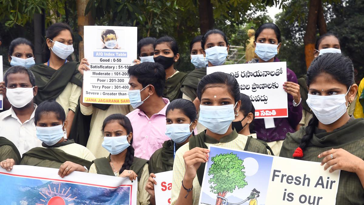 Jana Jagarana Samithi protests against growing pollution in Visakhapatnam