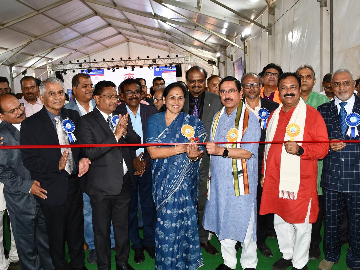 Union Ministers Shobha Karandlaje and Pralhad Joshi held a four-day industrial exhibition in Hubballi on Friday.  