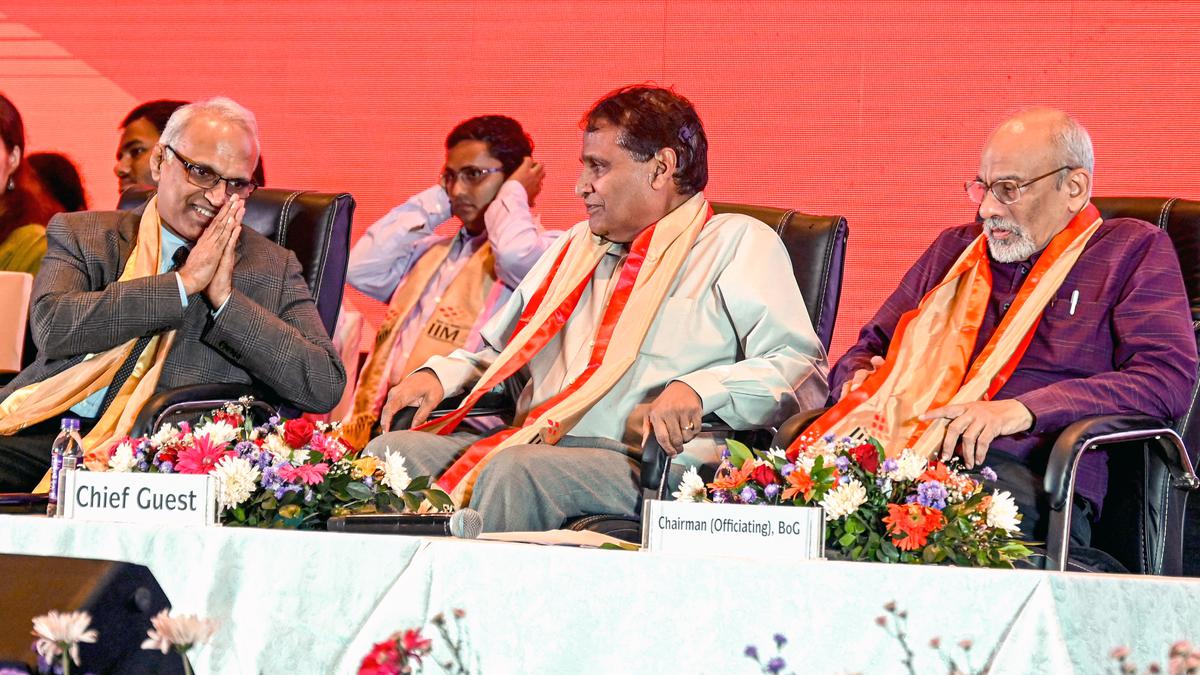 Suresh Prabhu extols beauty of Vizag at IIM-V convocation meet