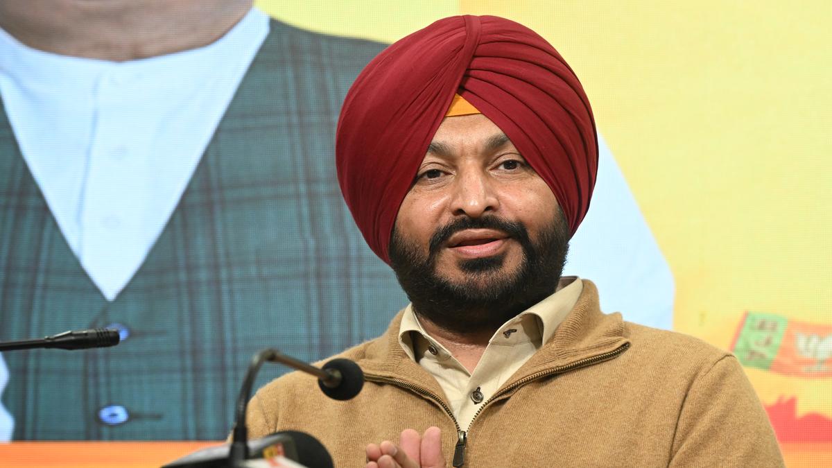 https://th-i.thgim.com/public/incoming/ye2don/article69968154.ece/alternates/LANDSCAPE_1200/BJP%20PC%20DELHI%202025_19_01_3.jpg