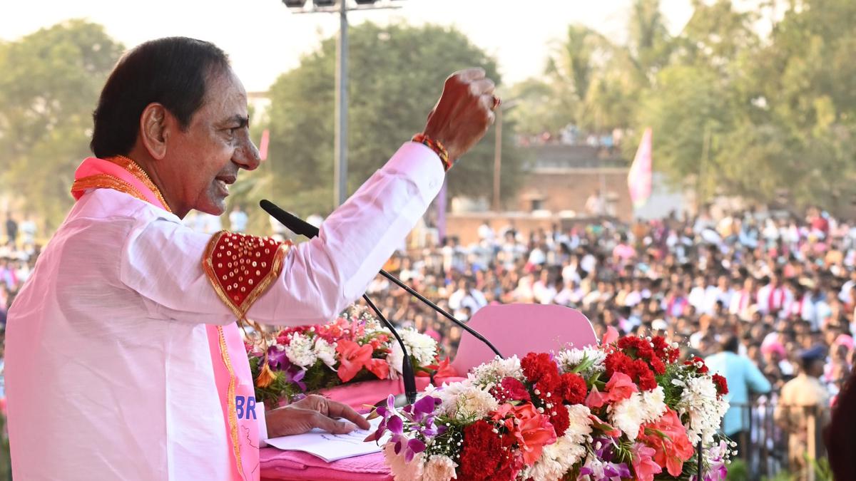 KCR promises to set up food processing units, waive fitness test fee for autorickshaws