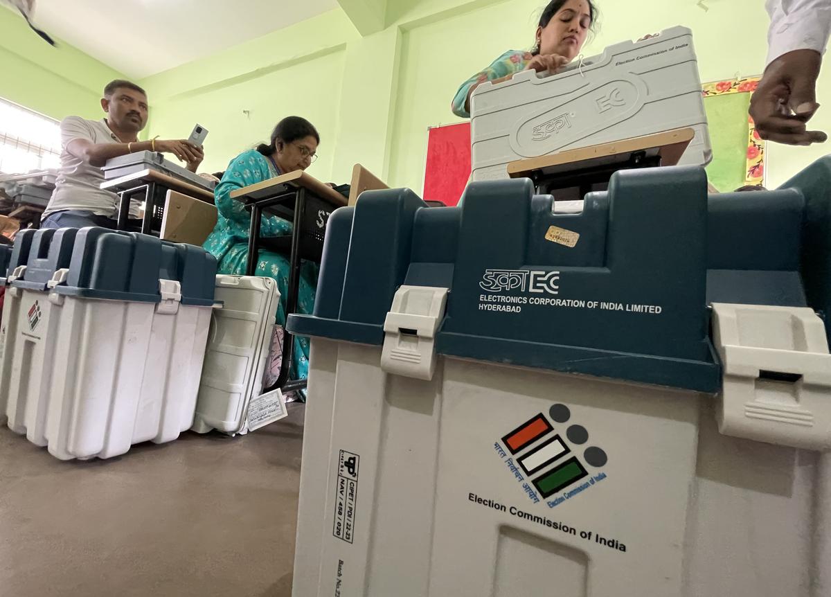 SC thumbs-up for EVMs, declines plea to revive paper ballot - The Hindu