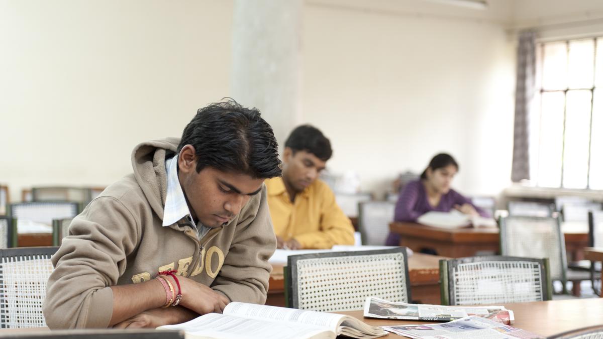 Chronic absenteeism in higher education: How mental health, mentorship shape student engagement