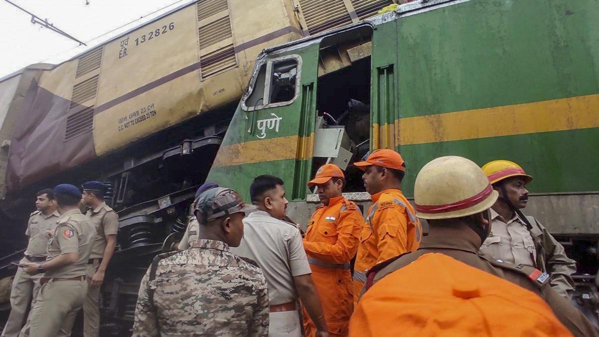 Kanchanjungha Express collision: Railway Board says anti-train collision system not in place on route