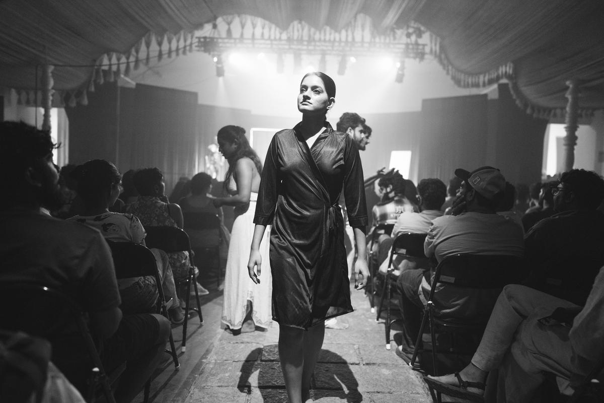 Una scena di La mano di Dio Una scena di La mano di Dio