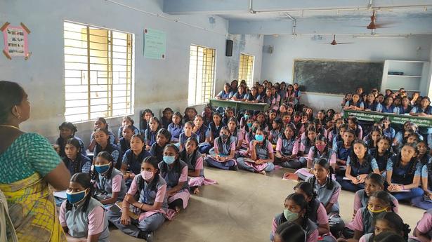 Basic skills poor in Hindi, but poorer in regional languages: NCERT