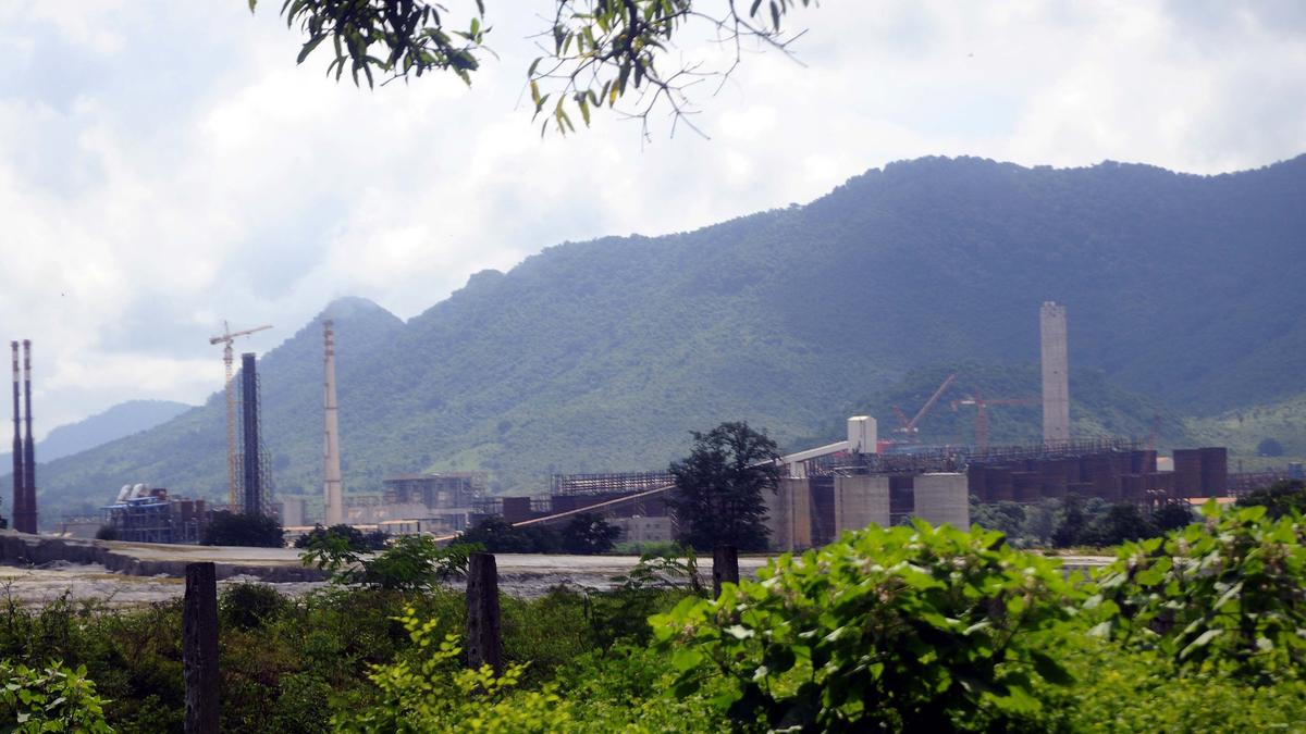 Public hearing held in Odisha for eco clearance for Vedanta’s proposed bauxite mine